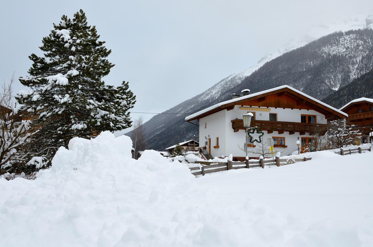 Ferienwohnung Haas Maria Neustift im Stubaital Esterno foto